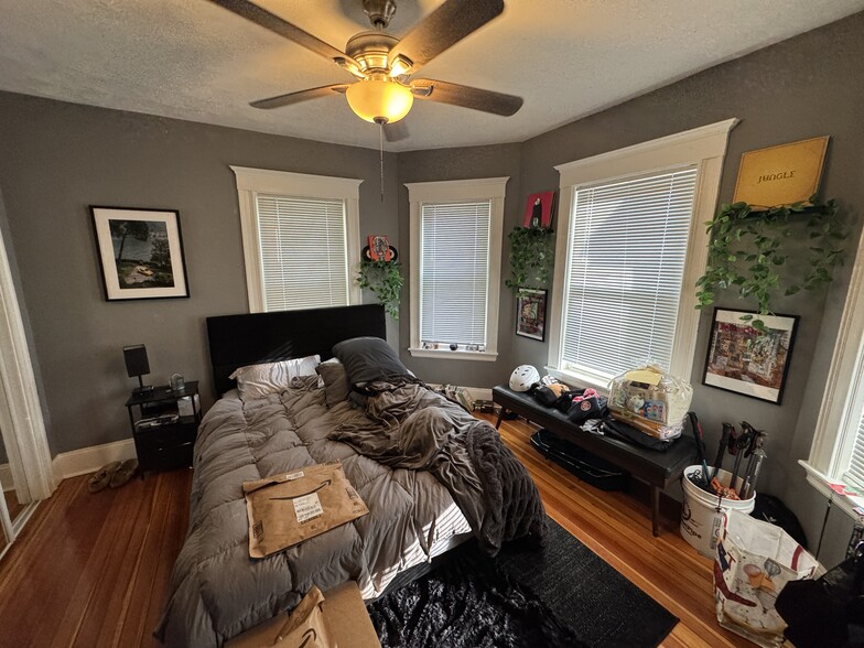 Primary Photo - 307 Highland Ave