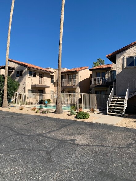 Pool - 7502 E Carefree Dr