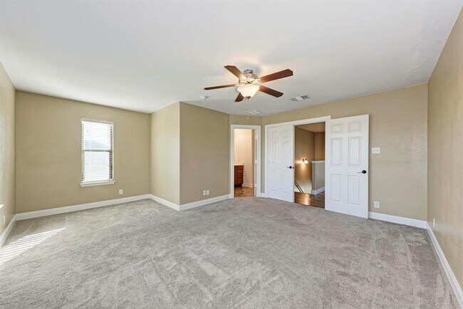 Building Photo - 8824 Edmundsbury Dr