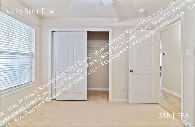 Building Photo - 4735 Bent Elm