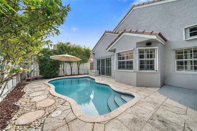 Building Photo - 366 Bedford Ave