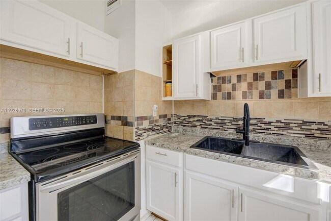 Building Photo - 3510 SW 39th St