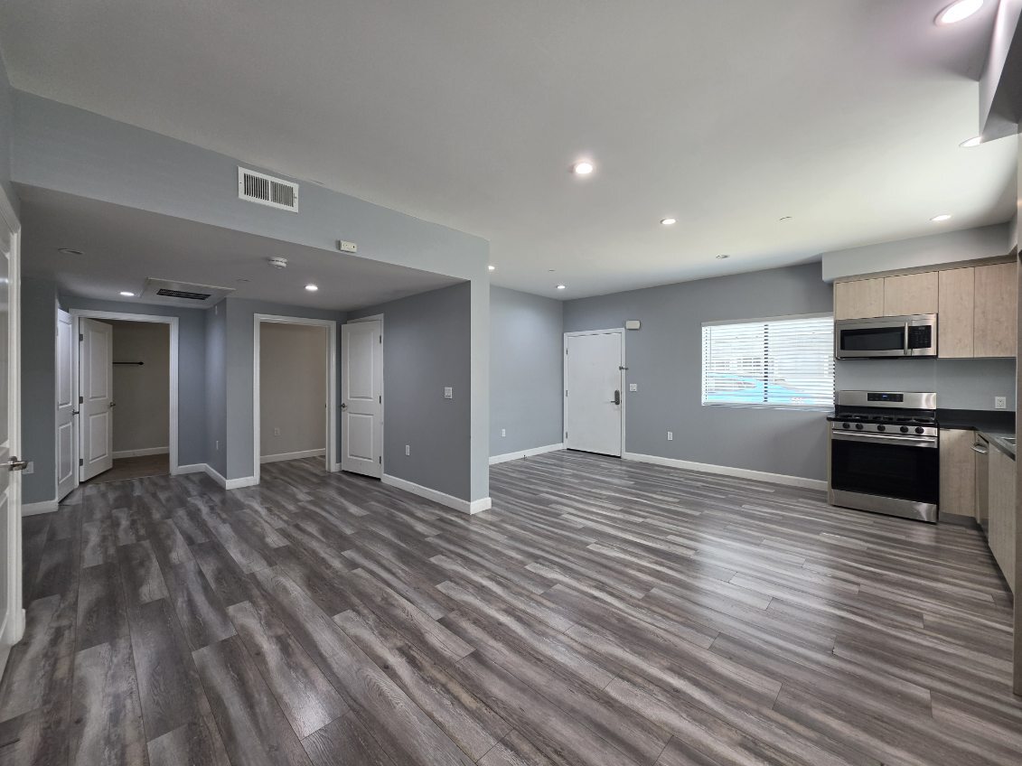 Building Photo - 6824 Ben Ave