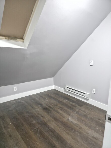 Building Photo - 1058 Anna St