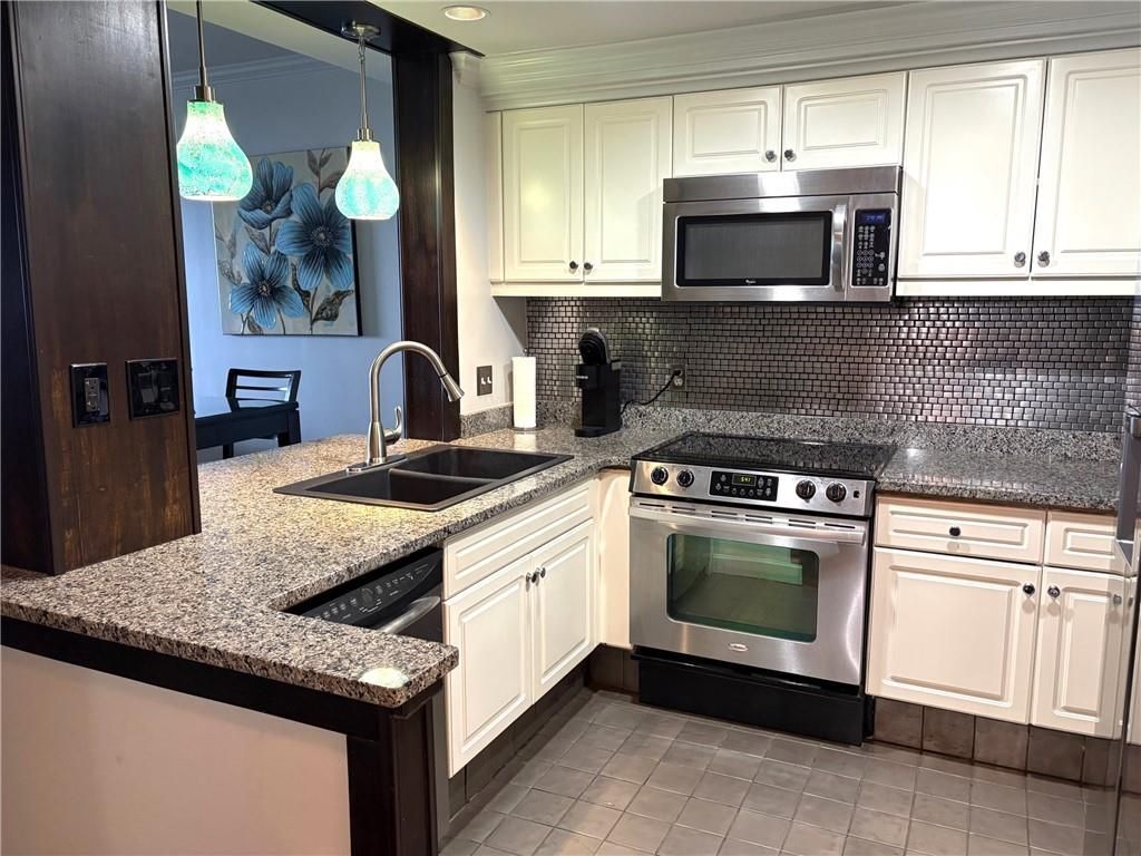 Building Photo - 75 14th St NE