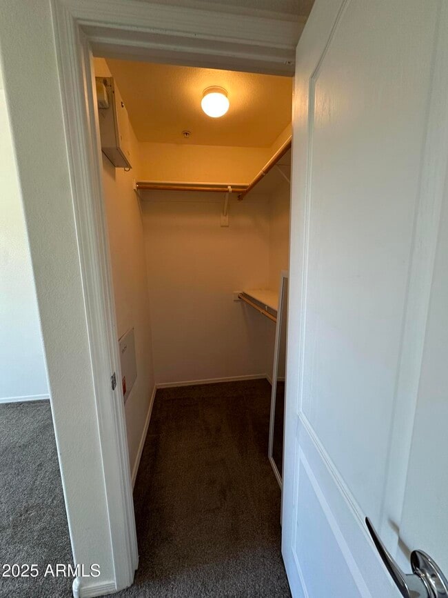 Building Photo - 280 S Evergreen Rd