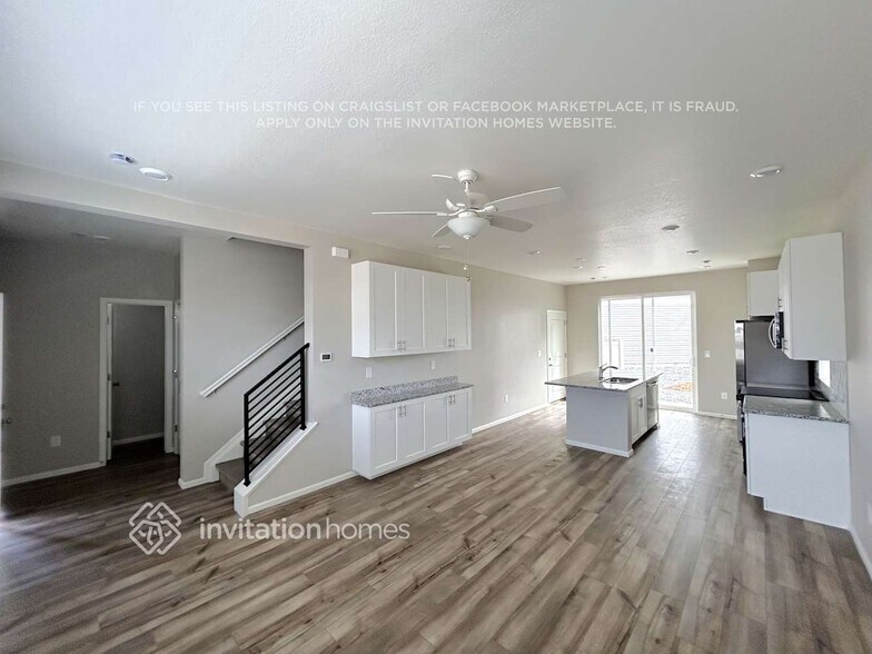 Building Photo - 3397 Streamwood Dr