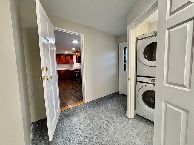 Building Photo - 41 Alfred Rd