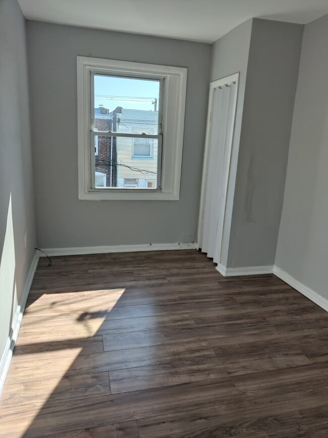 Building Photo - 6546 Theodore St