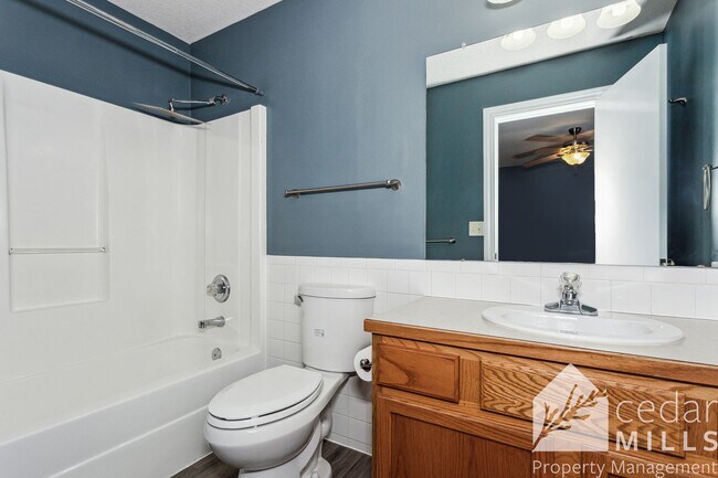 Building Photo - 4 bedroom Home in West Wichita