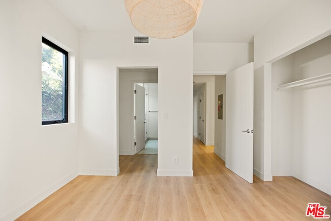 Building Photo - 2671 Benedict St