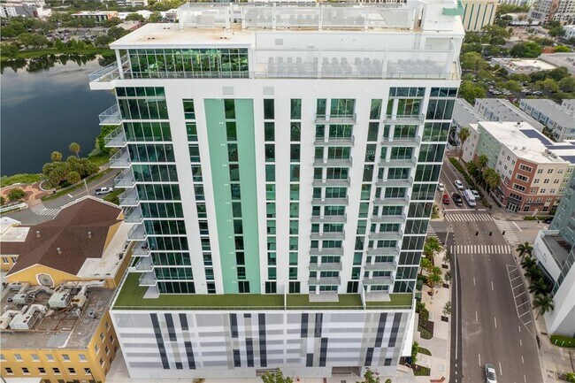 Building Photo - 777 3rd Ave N