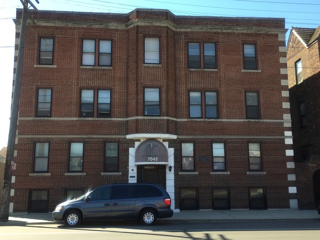 Building Photo - Parkside Manor