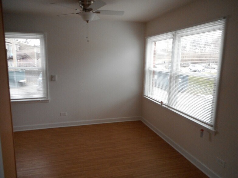 Building Photo - 240 N Smith St