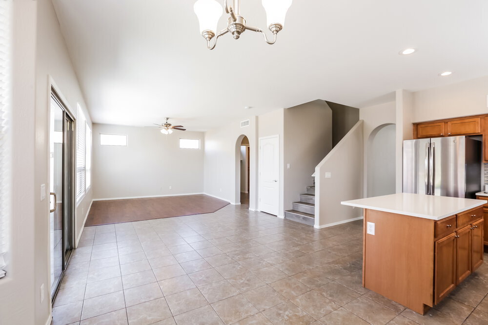 Building Photo - 9913 E Emelita Ave