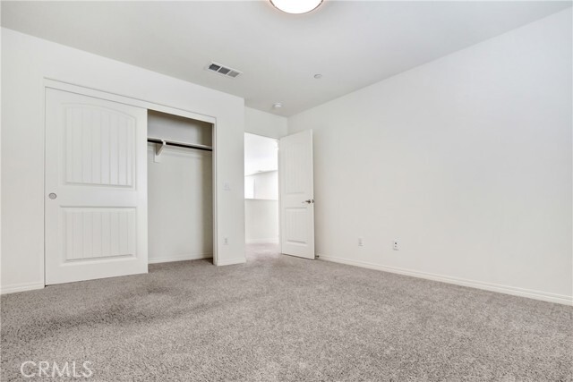 Building Photo - 5594 Skimmer Dr