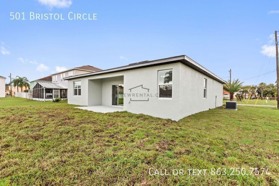 Building Photo - 501 Bristol Cir