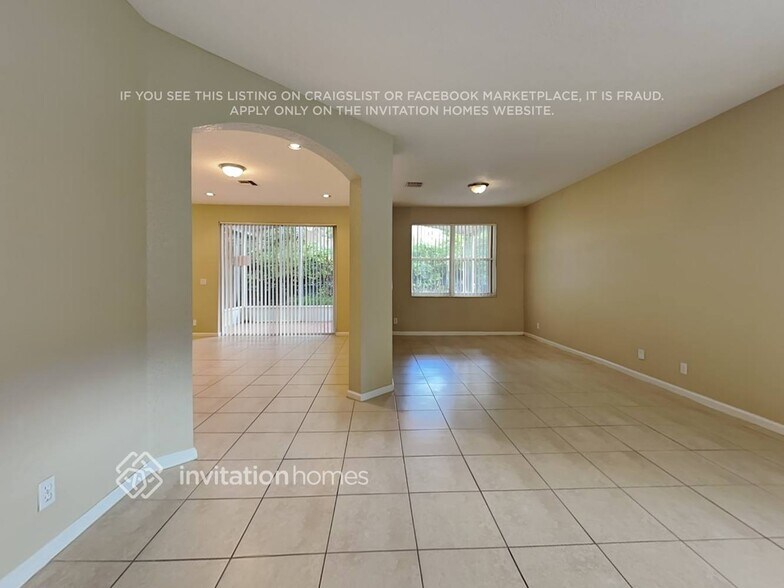 Building Photo - 5143 Heron Ct