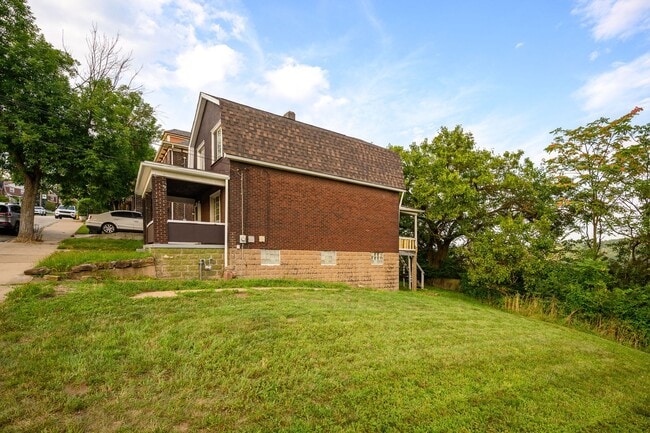 Building Photo - Single Family Home