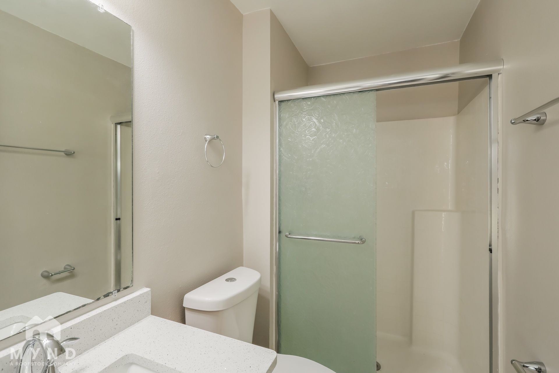 Building Photo - 5704 English Oak Dr S