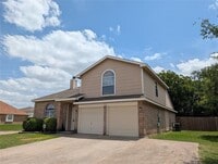 Building Photo - 700 Flamingo Dr