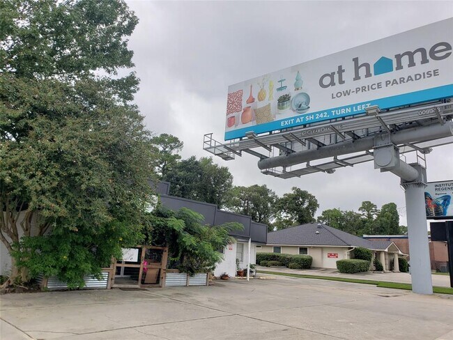 Building Photo - 26519 I-45