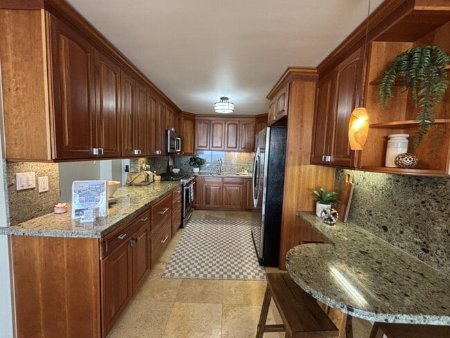 Building Photo - 1600 Ala Moana Blvd