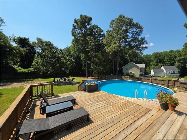 Building Photo - 247 Valley View Ct