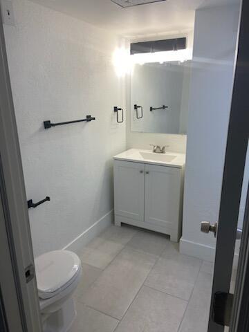 Building Photo - 3123 Oakland Shores Dr