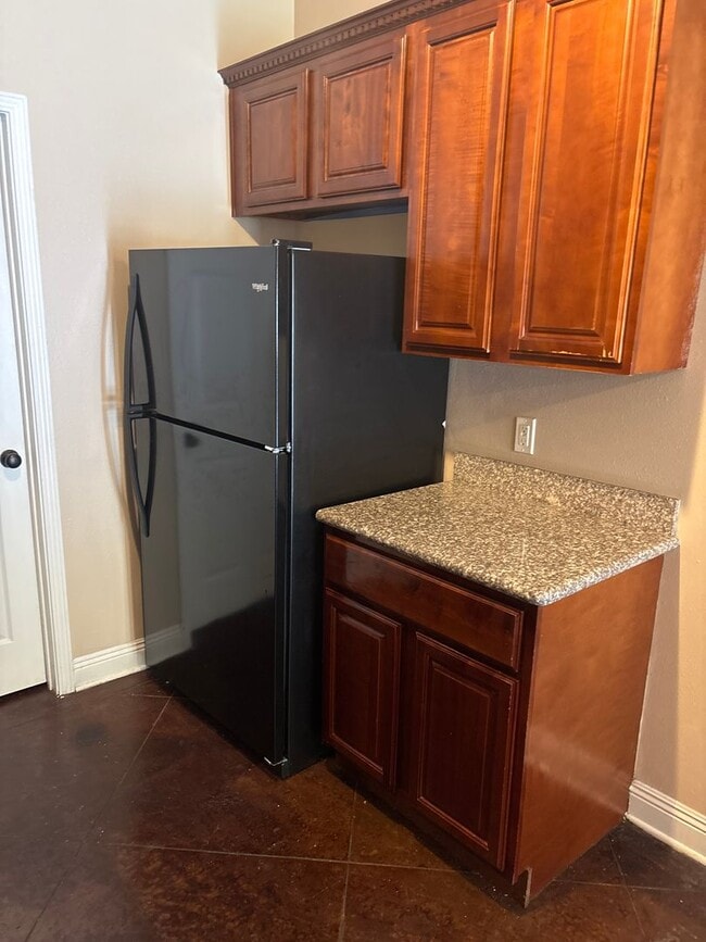 Building Photo - Charming 3-Bedroom, 2-Bathroom Duplex in Gulfport, MS