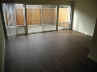 Building Photo - Large spacious one bedroom with private patio