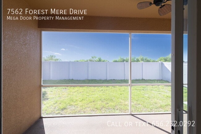 Building Photo - 7562 Forest Mere Dr