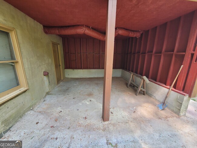 Building Photo - 2391 Booth Cir