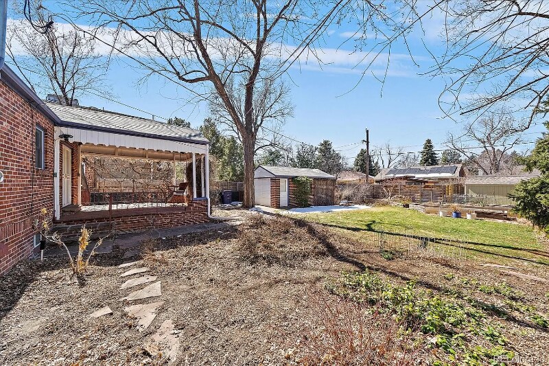 Building Photo - 761 Newport St