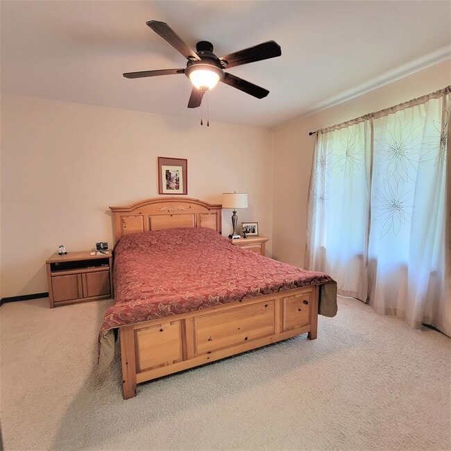 Building Photo - 520 Golden Eagle Ct