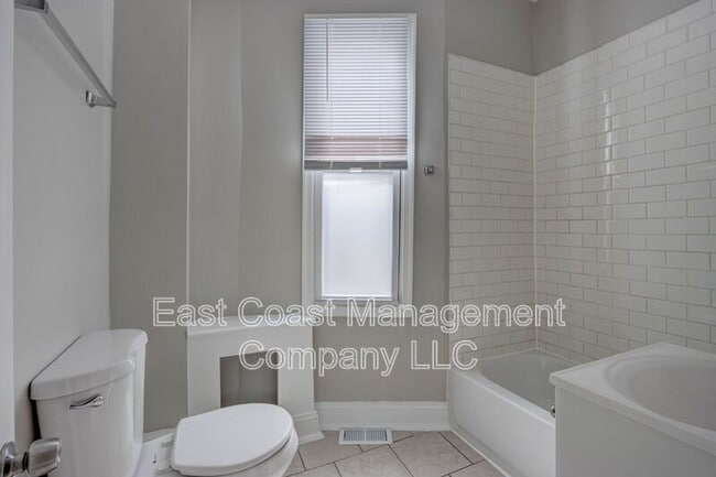 Building Photo - 237 N Luzerne Ave