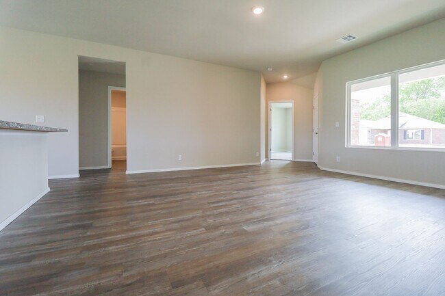 Building Photo - 16429 S 85th E Ave