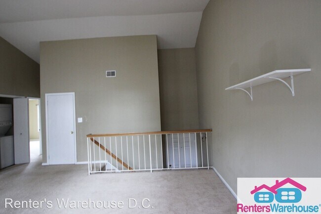 Building Photo - 12898 Grays Pointe Rd