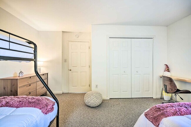 Building Photo - 9 Buford Ave