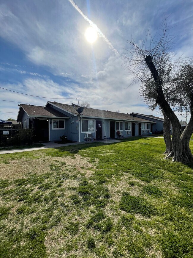 Building Photo - 6771 California St