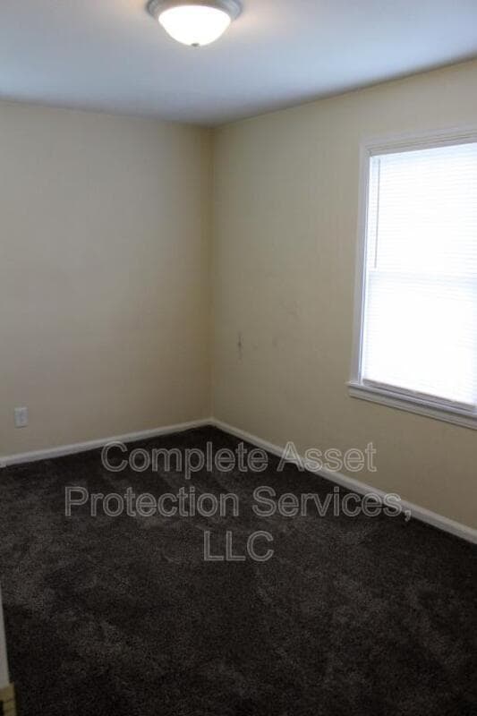 Building Photo - 7508 Harrison Ave