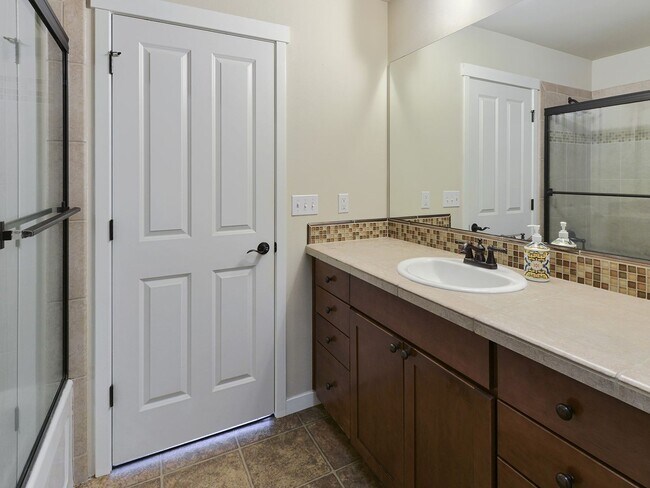 Building Photo - APPLICATION PENDING