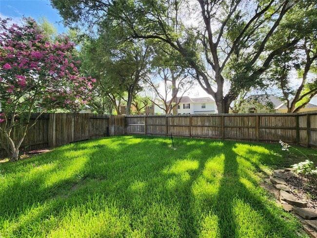 Building Photo - 6419 Scarlet Ridge Ct