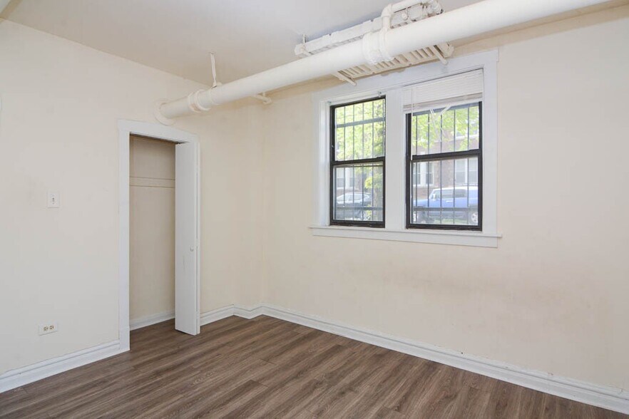 Building Photo - 1532 N Kedzie Ave