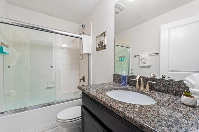 Building Photo - 4710 Sleepy Hollow Dr