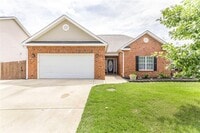Building Photo - 104 Bryce Dr