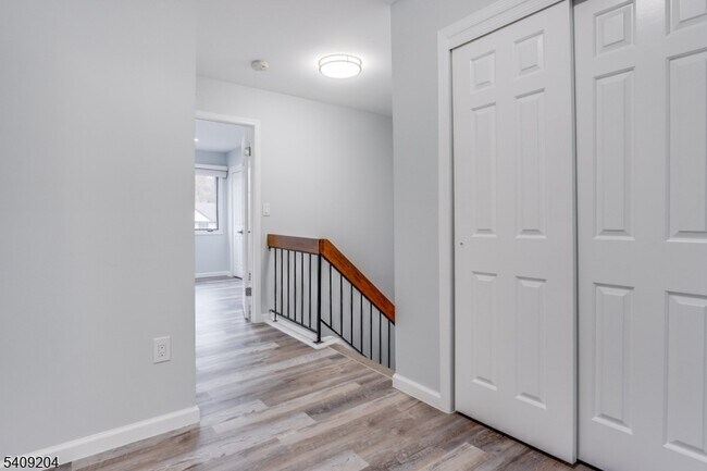 Building Photo - 111 Patriots Rd