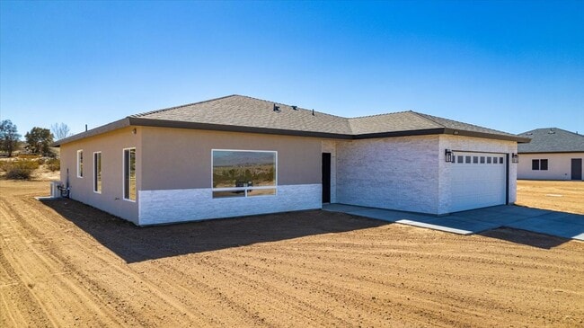 Building Photo - 10154 Joshua Blvd