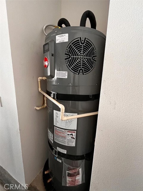 Building Photo - 2557 E Lincoln Paseo