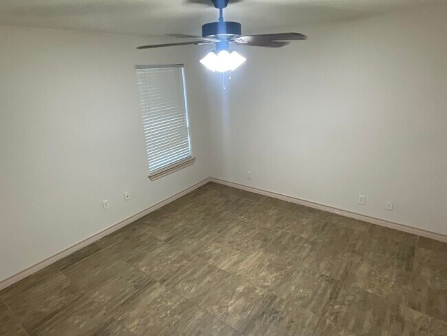 Building Photo - 2306 Leo Reyes Ct